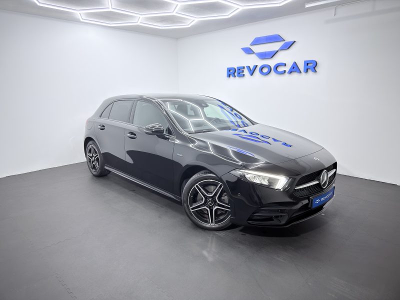 MERCEDES-BENZ A250e AMG NIGHT EDITION